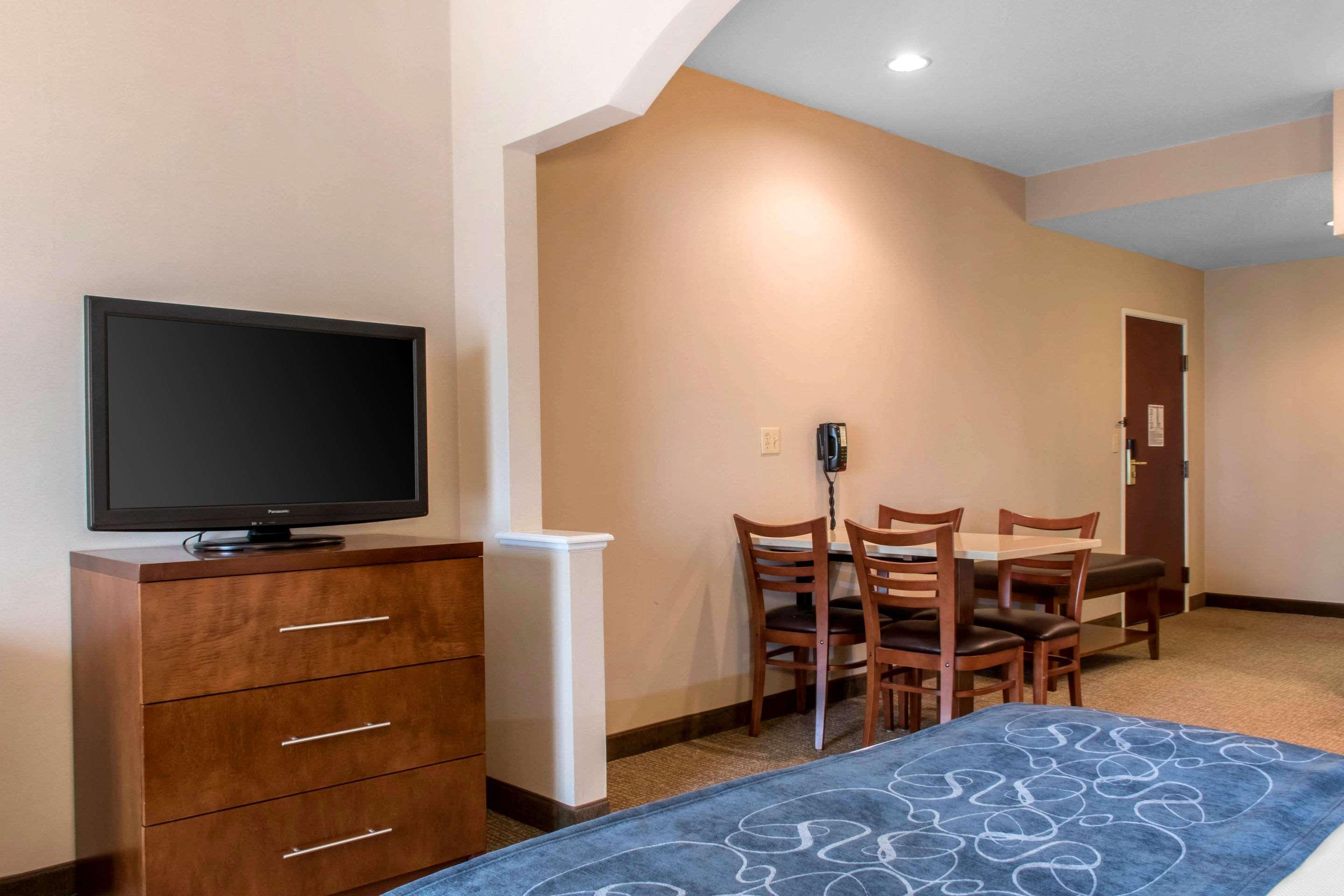 Comfort Suites Scranton Near Montage Mountain Εξωτερικό φωτογραφία