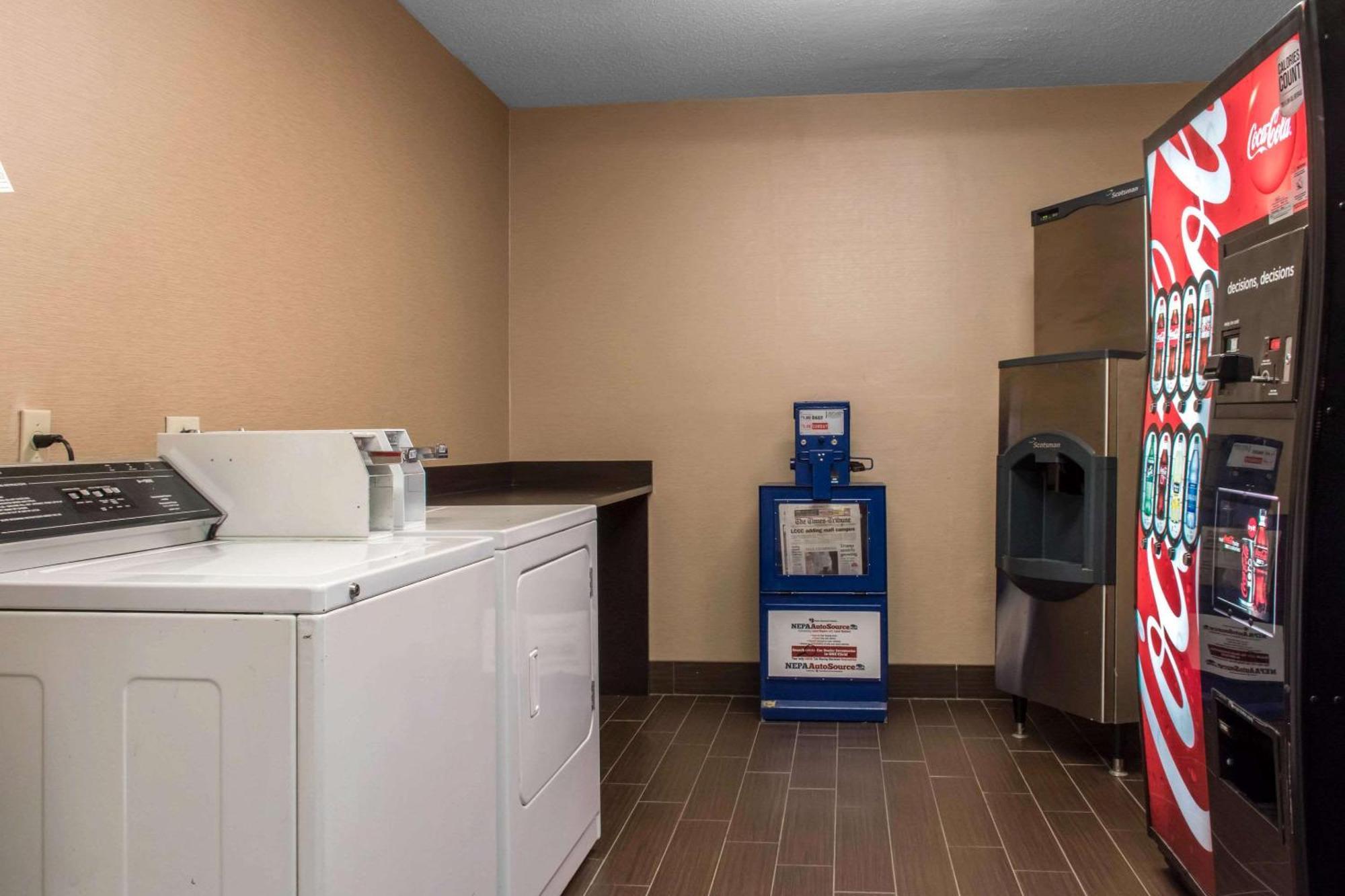 Comfort Suites Scranton Near Montage Mountain Εξωτερικό φωτογραφία